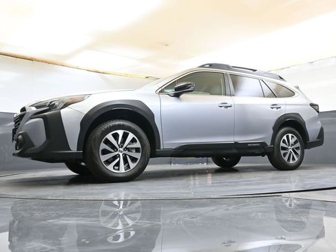 Certified 2025 Subaru Outback Premium AWD/4WD image 30