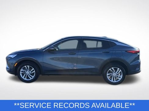 Used 2024 Buick Envista Preferred FWD image 2