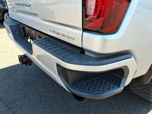 Used 2020 GMC Sierra 2500 Denali w/ Denali Ultimate Package AWD/4WD image 20