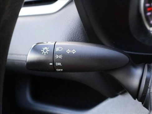 Used 2020 Toyota RAV4 LE w/ Carpet Mat Package AWD/4WD image 15