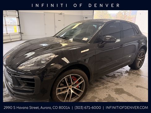 Used 2022 Porsche Macan S AWD/4WD image 1