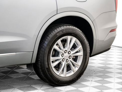 Used 2025 Cadillac XT6 Luxury image 32