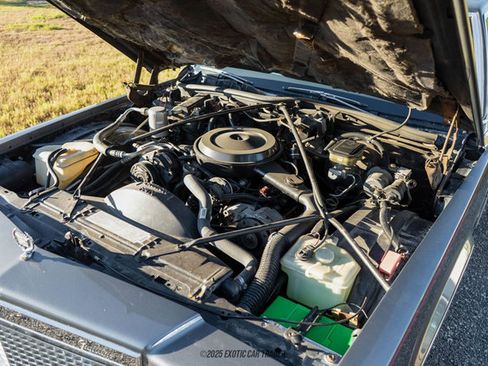 Used 1988 Cadillac Brougham image 17