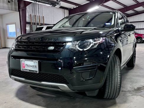 Used 2019 Land Rover Discovery Sport SE AWD/4WD image 8