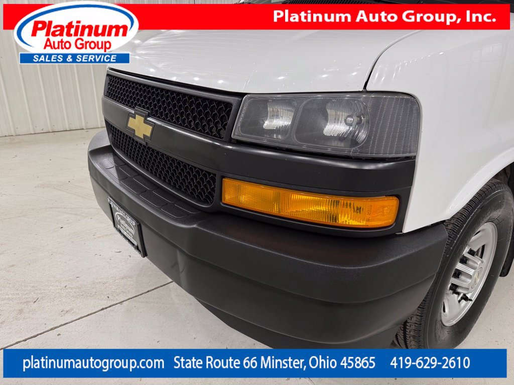 Used 2020 Chevrolet Express 3500 Extended w/ Driver Convenience Package RWD image 49