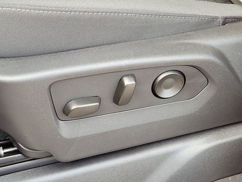 New 2025 Chevrolet Silverado 1500 LT w/ Safety Package image 17