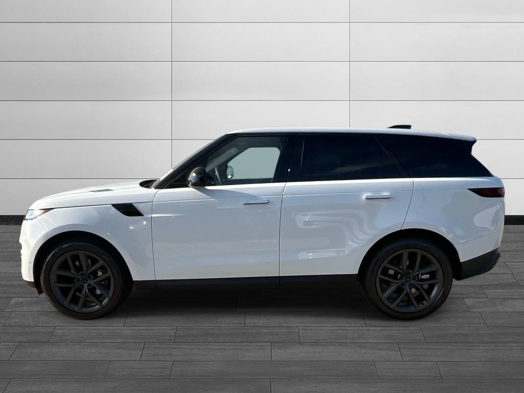 New 2027 Land Rover Range Rover Sport SE AWD/4WD image 2