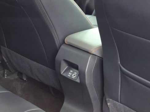 Used 2025 Subaru Crosstrek 2.5i Limited w/ Crosstrek Mirror Package image 33