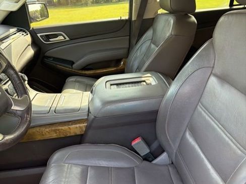 Used 2017 GMC Yukon Denali w/ Open Road Package AWD/4WD image 14