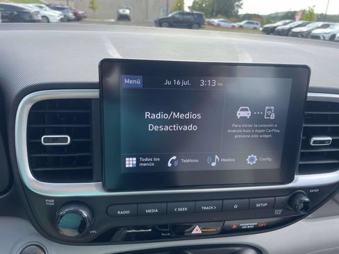 Certified 2024 Hyundai Venue SEL FWD image 19