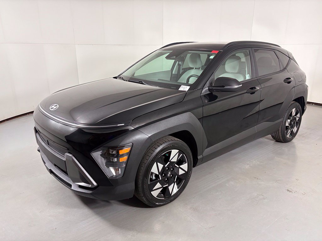 Used 2024 Hyundai Kona SEL FWD image 4