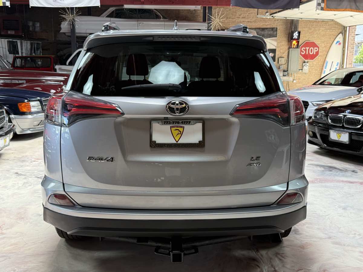 Used 2018 Toyota RAV4 LE w/ All Weather Liner Package AWD/4WD image 5