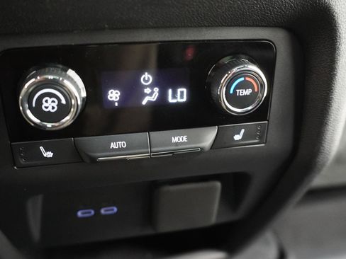 Used 2024 Chevrolet Traverse RS w/ LPO, Floor Liner Package FWD image 42
