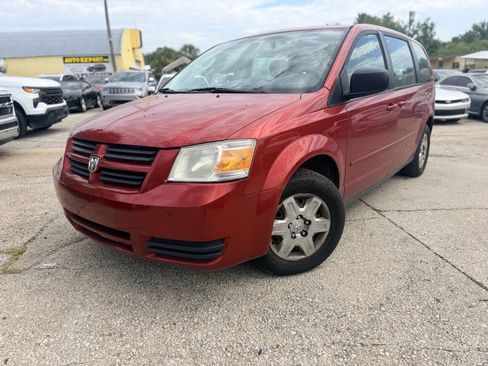 Used 2010 Dodge Grand Caravan SE FWD image 1