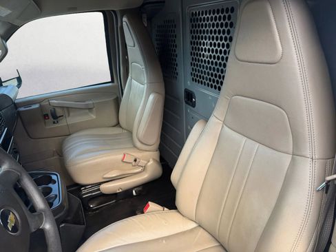 Used 2019 Chevrolet Express 2500 w/ Driver Convenience Package RWD image 13