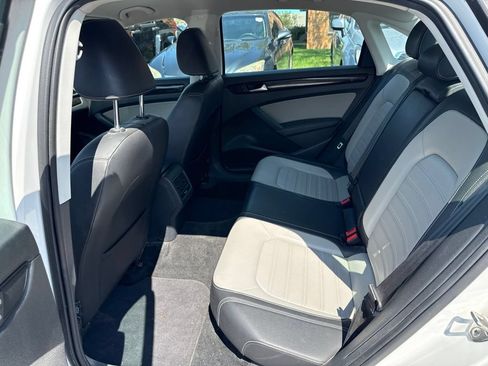 Used 2015 Volkswagen Passat 1.8T Sport FWD image 17