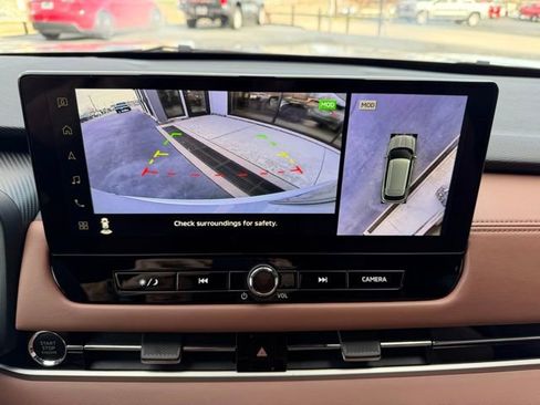 Used 2025 Mitsubishi Outlander SEL image 28