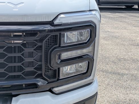 Certified 2026 Ford F250 Lariat w/ Tremor Off-Road Package AWD/4WD image 10