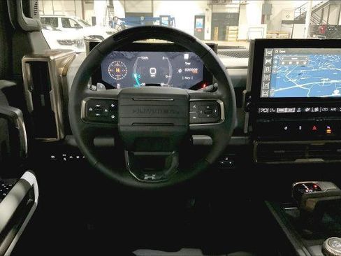 New 2025 GMC Hummer EV 2X image 4