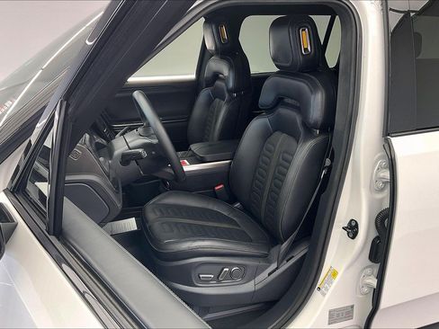Used 2022 Rivian R1S Launch Edition AWD/4WD image 18