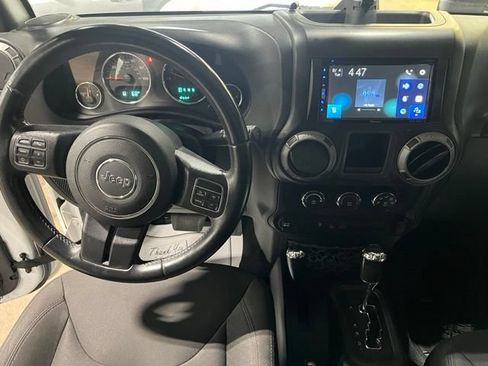 Used 2016 Jeep Wrangler Sport AWD/4WD image 15