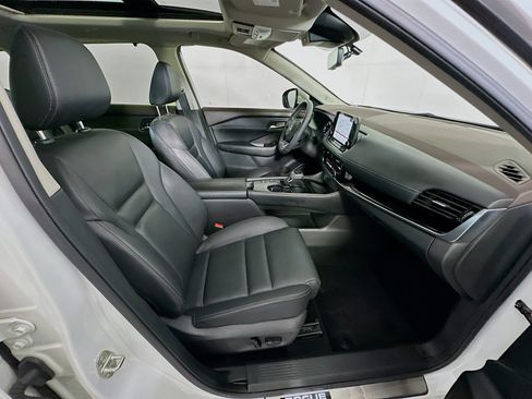 Used 2023 Nissan Rogue SL w/ SL Premium Package FWD image 34