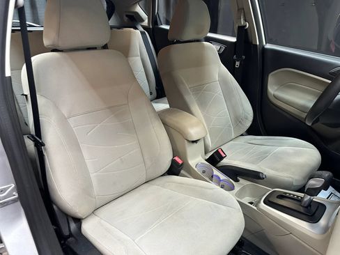 Used 2014 Ford Fiesta SE FWD image 31