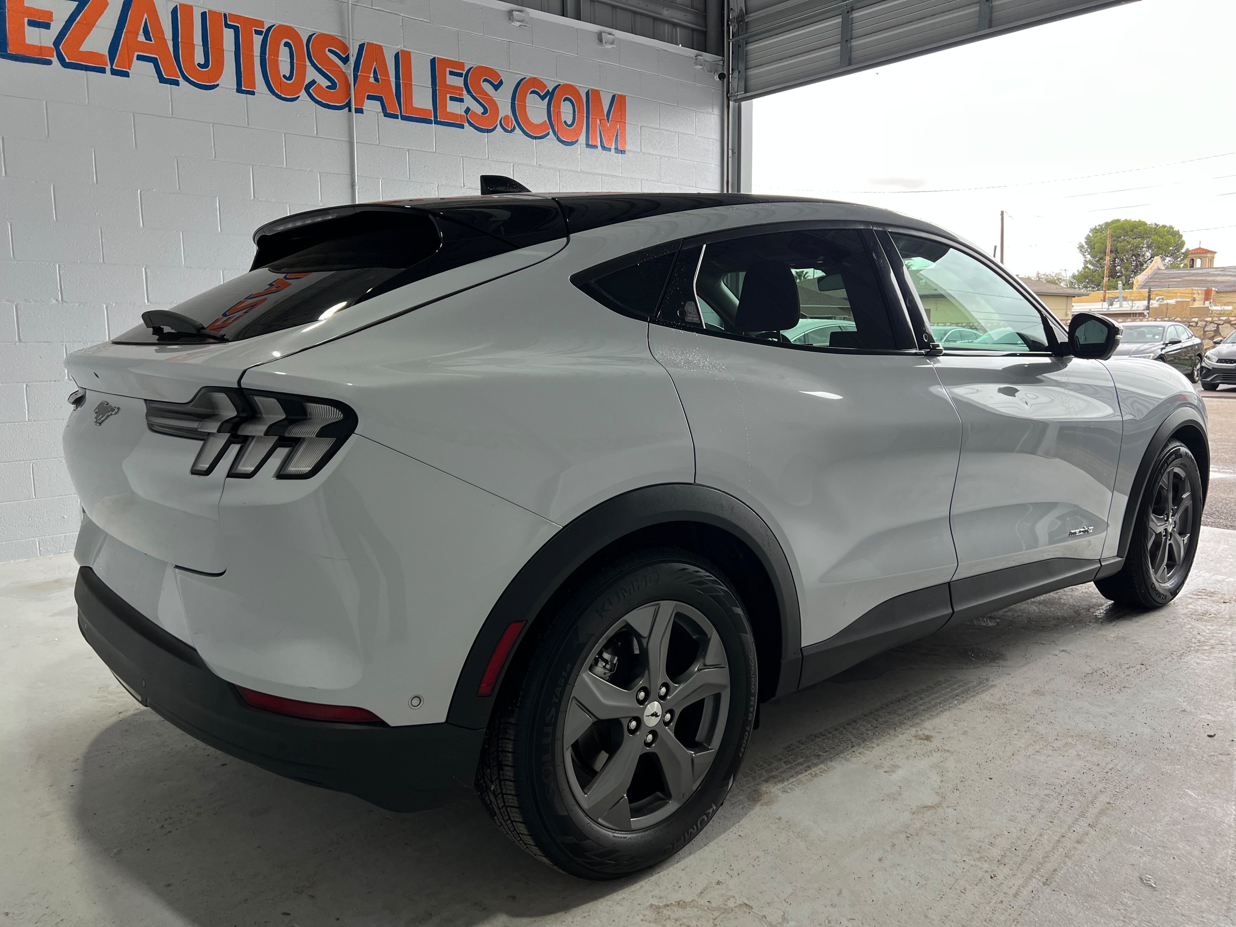 Used 2023 Ford Mustang Mach-E Select RWD image 5