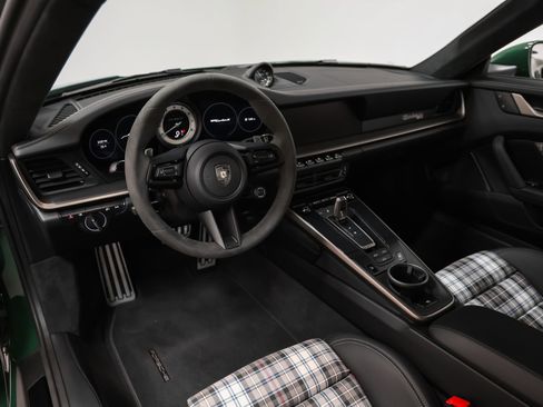 Certified 2025 Porsche 911 Turbo AWD/4WD image 72