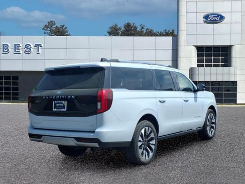 Used 2025 Ford Expedition Max Platinum w/ Driver's Package AWD/4WD image 5