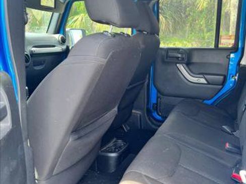Used 2015 Jeep Wrangler Unlimited Sport w/ Quick Order Package 24S AWD/4WD image 27