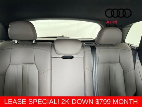 Used 2025 Audi Q5 Premium w/ Convenience Package AWD/4WD image 32