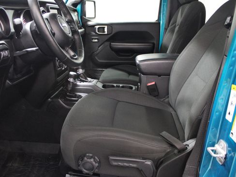 Used 2020 Jeep Wrangler Unlimited Sport S AWD/4WD image 4