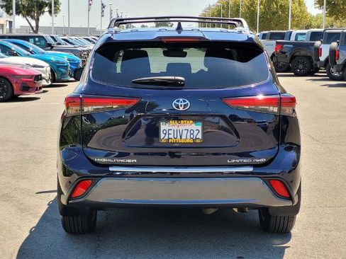 Used 2023 Toyota Highlander Limited AWD/4WD image 5