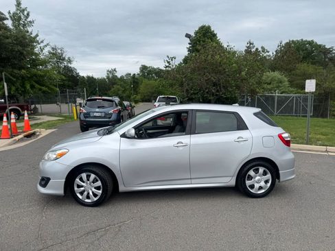 Used 2009 Toyota Matrix S FWD image 16