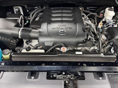 Used 2021 Toyota Tundra SR5 w/ SR5 Leather Package image 15