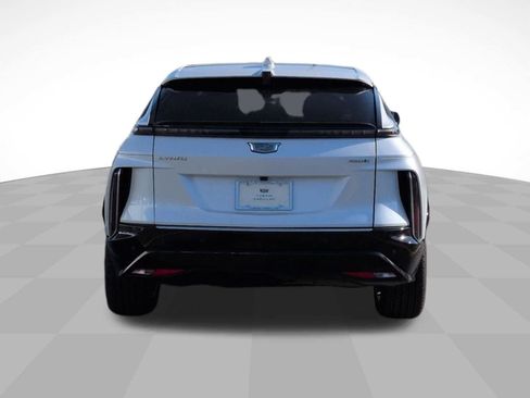 New 2025 Cadillac Lyriq Luxury image 6