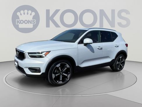 Used 2020 Volvo XC40 T5 Momentum AWD/4WD image 5