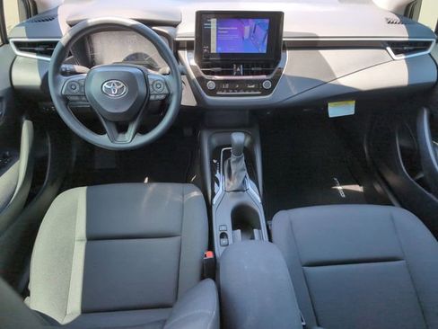 Used 2025 Toyota Corolla LE w/ Convenience Package FWD image 28