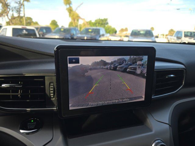 Used 2021 Ford Explorer XLT w/ Equipment Group 202A AWD/4WD image 20