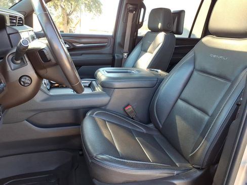 Certified 2021 GMC Yukon XL Denali w/ Denali Premium Package image 2