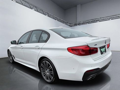 Used 2020 BMW 530i xDrive w/ M Sport Package image 5