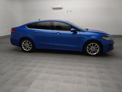 Used 2020 Ford Fusion SE FWD image 11