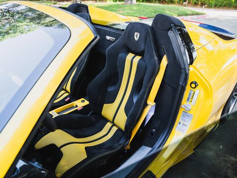 Used 2015 Ferrari 458 Speciale A RWD image 38