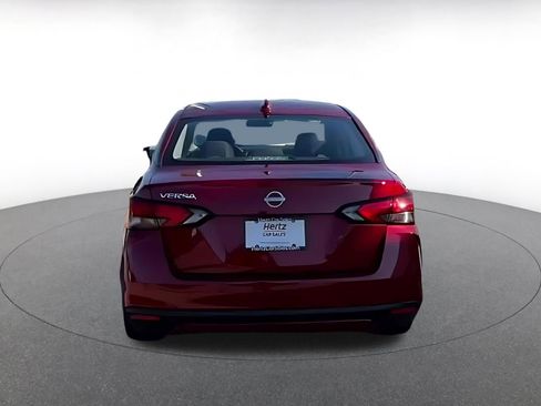 Used 2025 Nissan Versa SV image 8