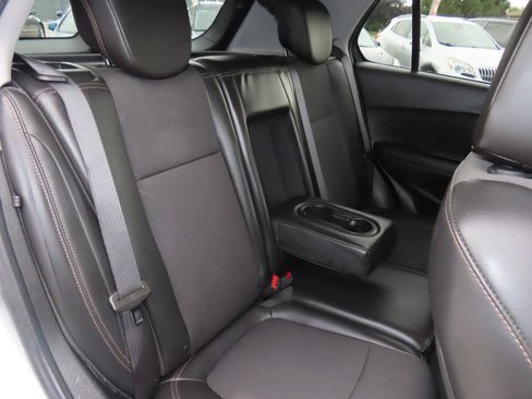 Used 2020 Chevrolet Trax LT w/ LT Convenience Package AWD/4WD image 38