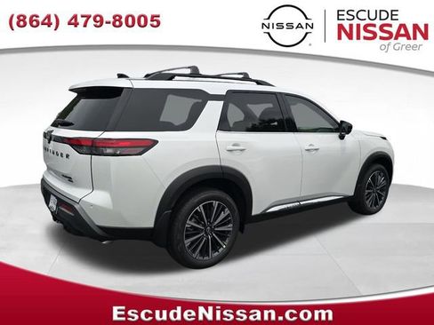 New 2026 Nissan Pathfinder Platinum AWD/4WD image 3