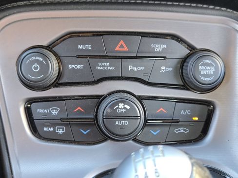 Used 2023 Dodge Challenger R/T w/ Plus Package image 21