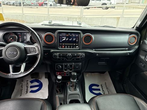 Used 2023 Jeep Gladiator Mojave w/ LED Lighting Group AWD/4WD image 16
