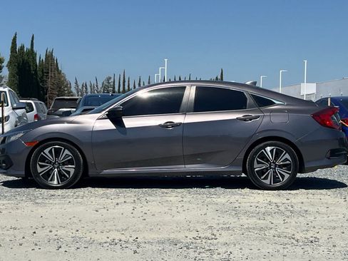 Used 2018 Honda Civic EX-T image 6